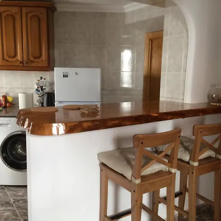 Casa De Flores - A Picture Perfect Location! Holiday home